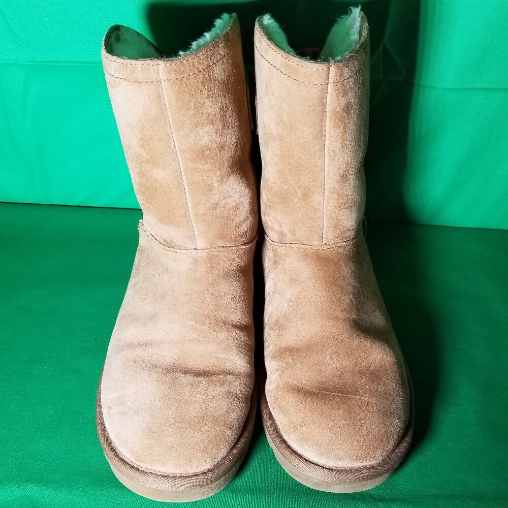 UGG Australia‎ Remora Boot Size 6 Chestnut Brown Sheepskin Shearling Warm Cozy